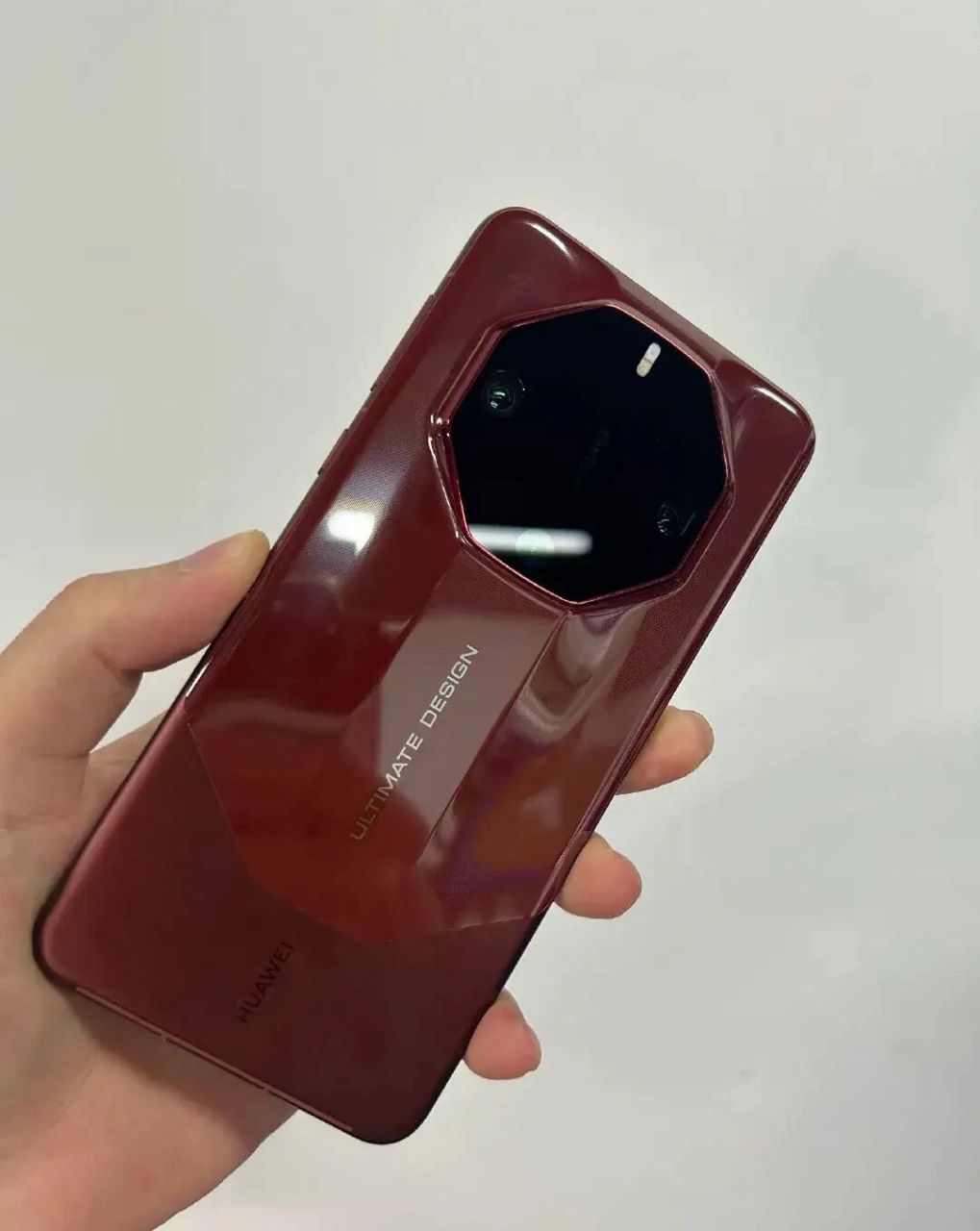 没关系啊,你们可以等等保时捷啊 	 要知道两年前徕卡和华为合同到期