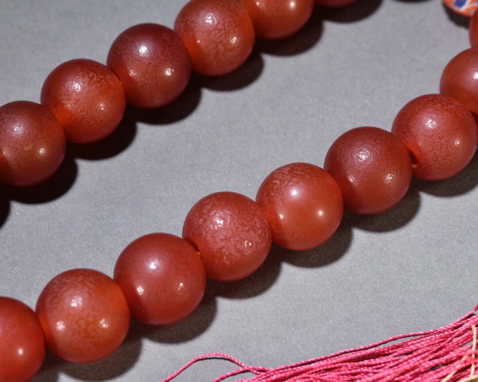 清代 老南红玛瑙圆珠十八子手持 规格:珠径2cm重199g