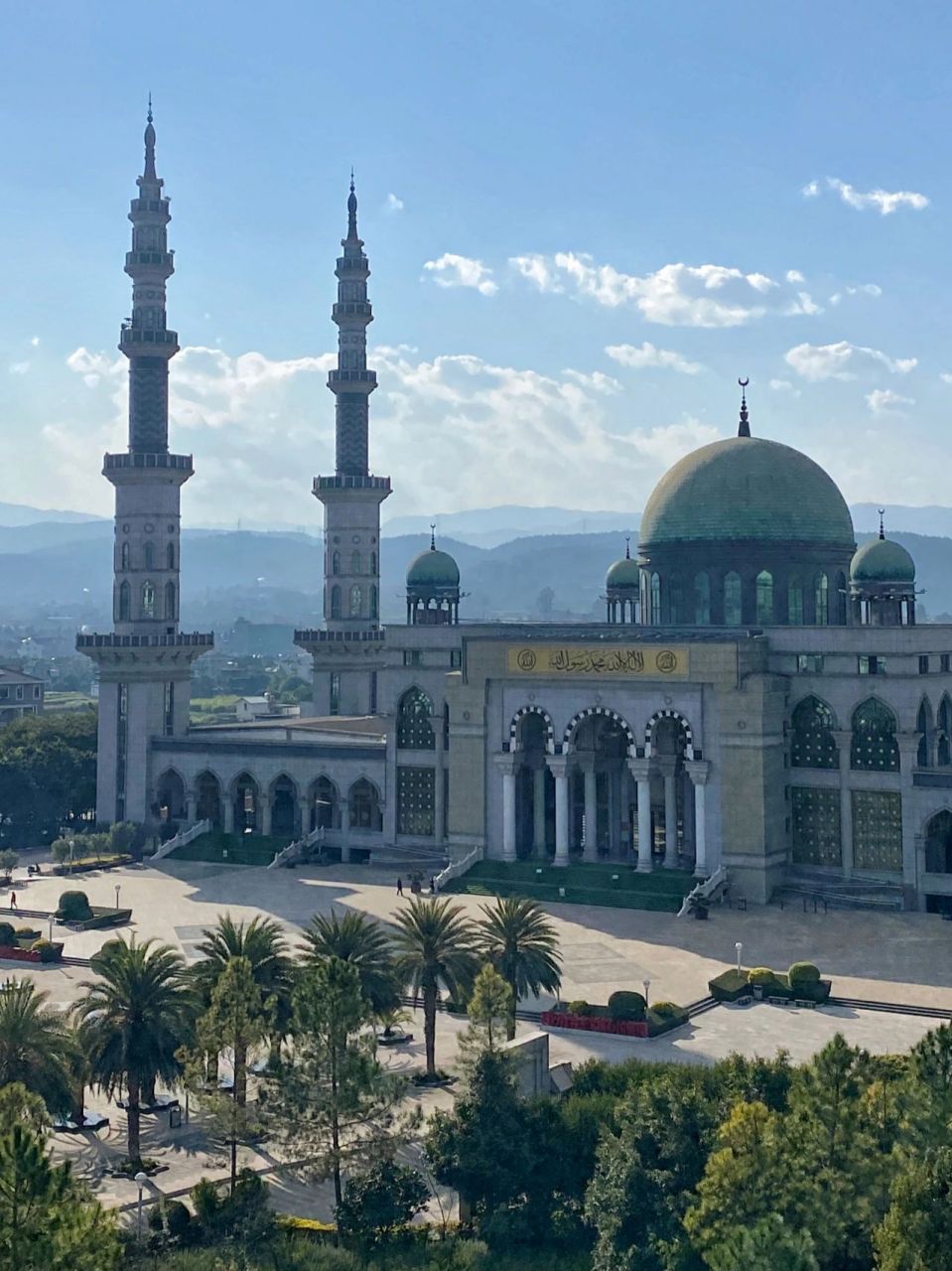 亚洲第一大清真寺图片