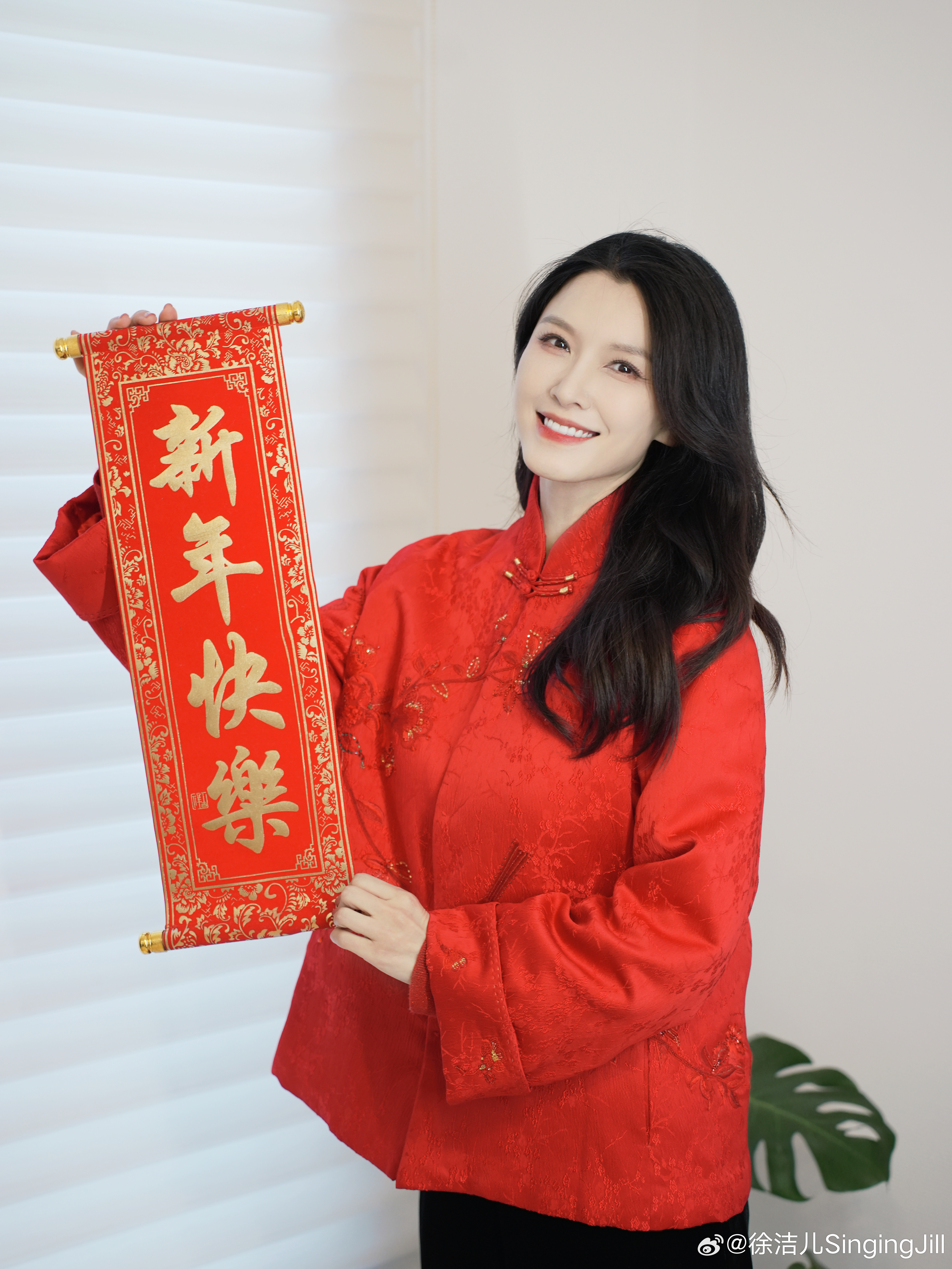 红红火火过新年,顺顺利利迎好运～新的一年,祝大家鸿运当头!