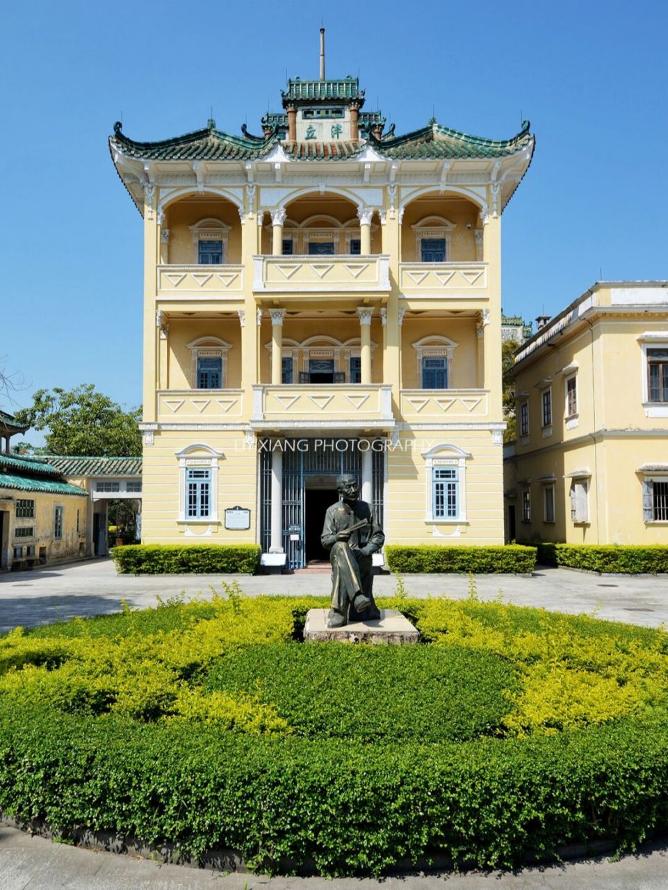 立园也属于开平碉楼景区的一部分,尽管这座由旅美华侨谢维立家族于