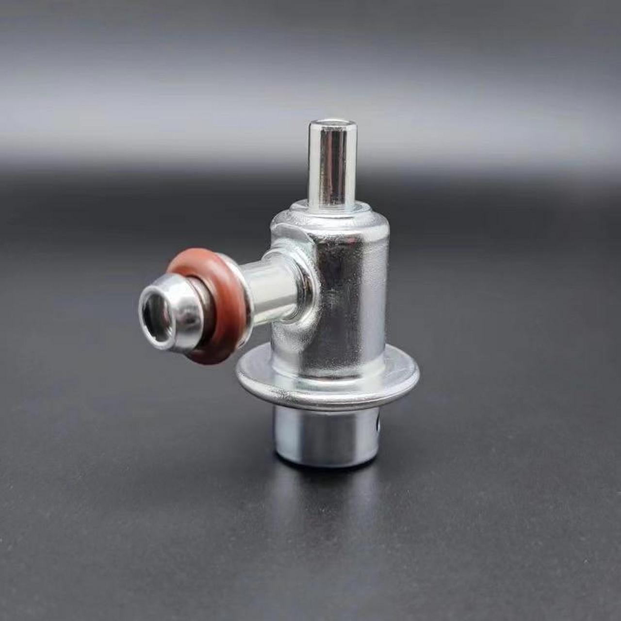 电喷车燃油泵压力调节器