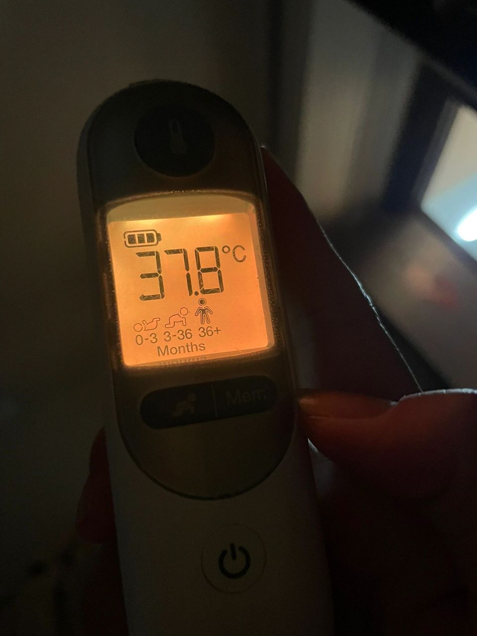 博朗耳温枪37度8算发烧吗?