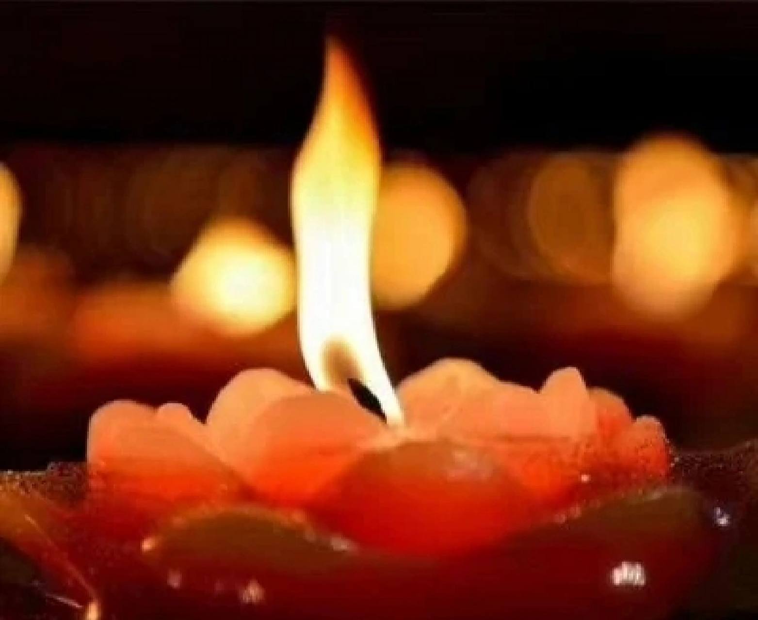 清明点一盏心灯给天堂的亲人 清明点一盏心灯给天堂的亲人,寄托哀思与