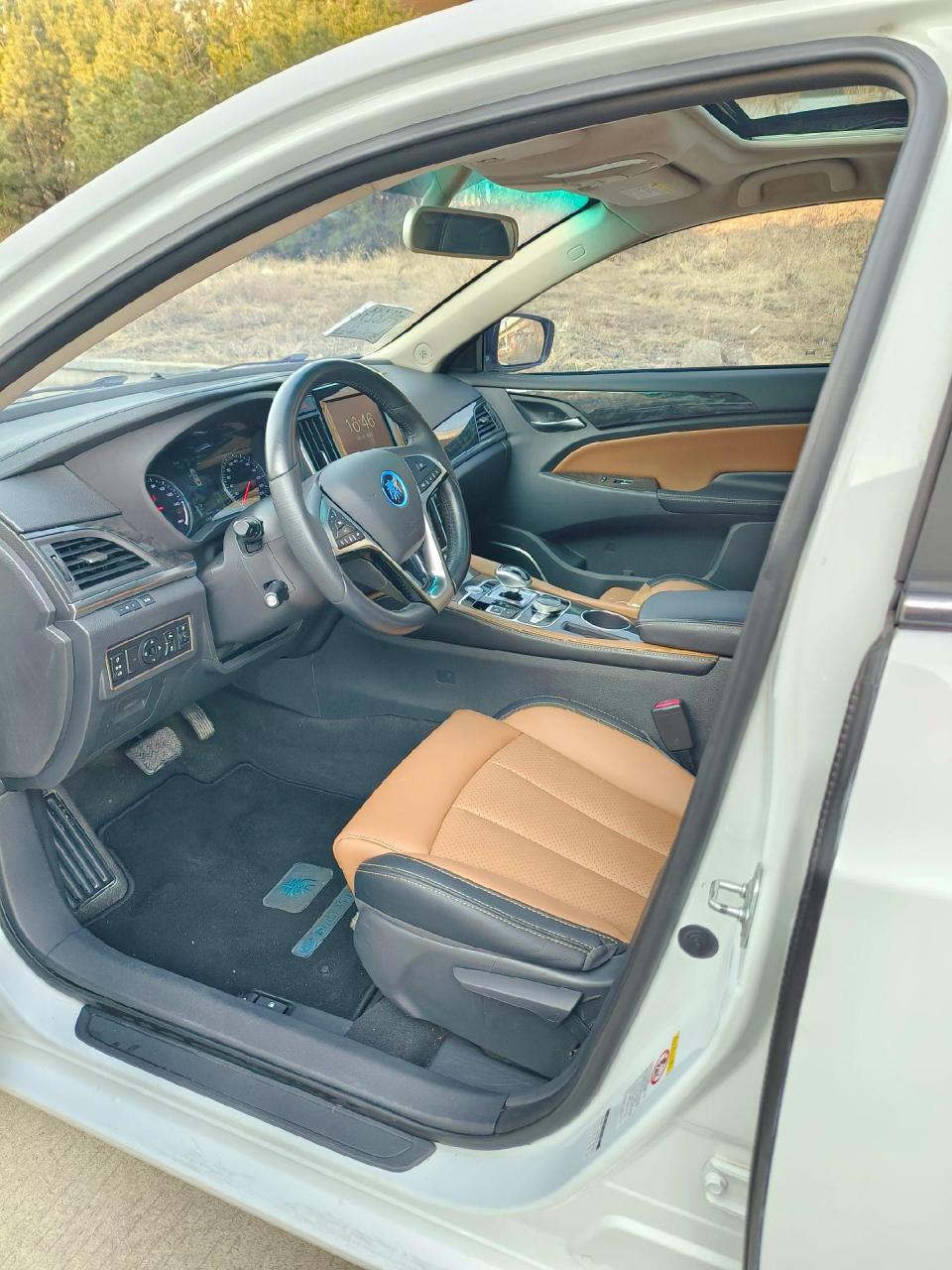 18年比亚迪秦80插电式混动,3.98万