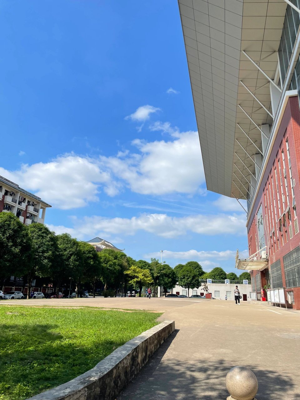 广西民族大学思源湖校区
