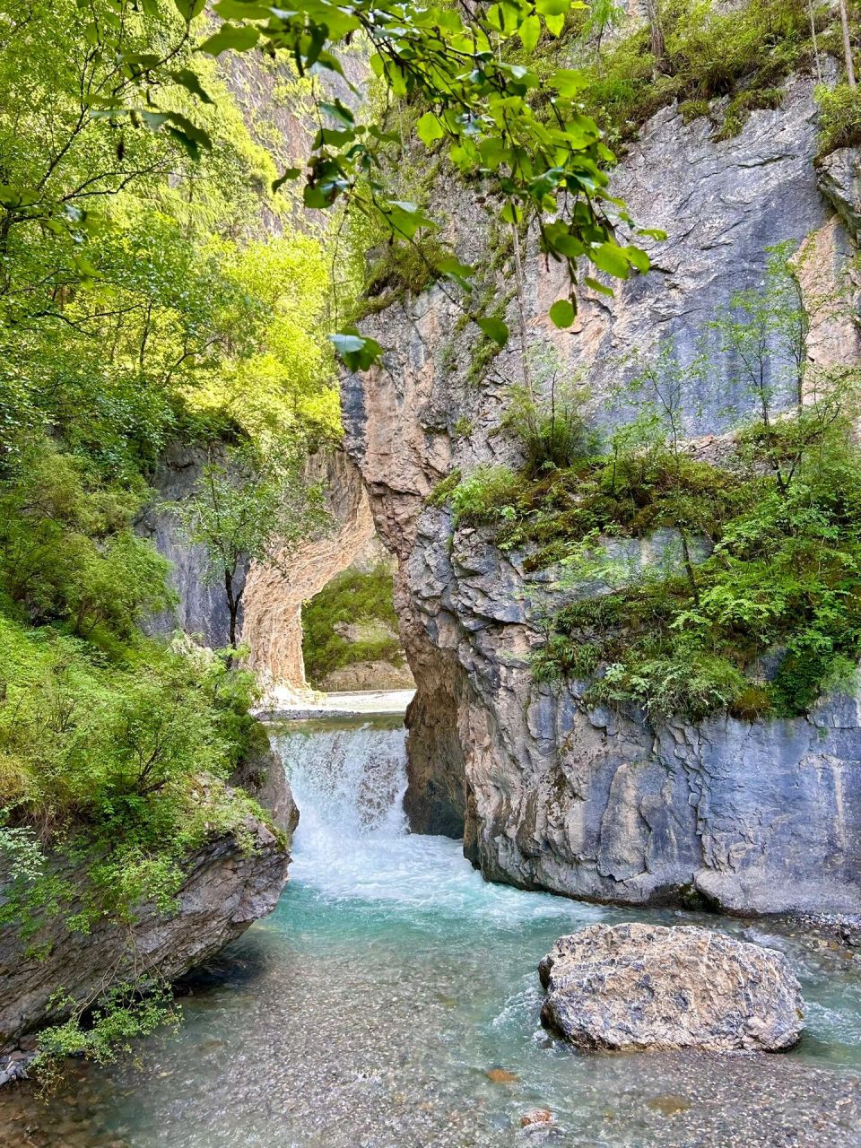 甘南卓尼大峪沟99风景绝美的无人秘境      在兰州报了一个298元