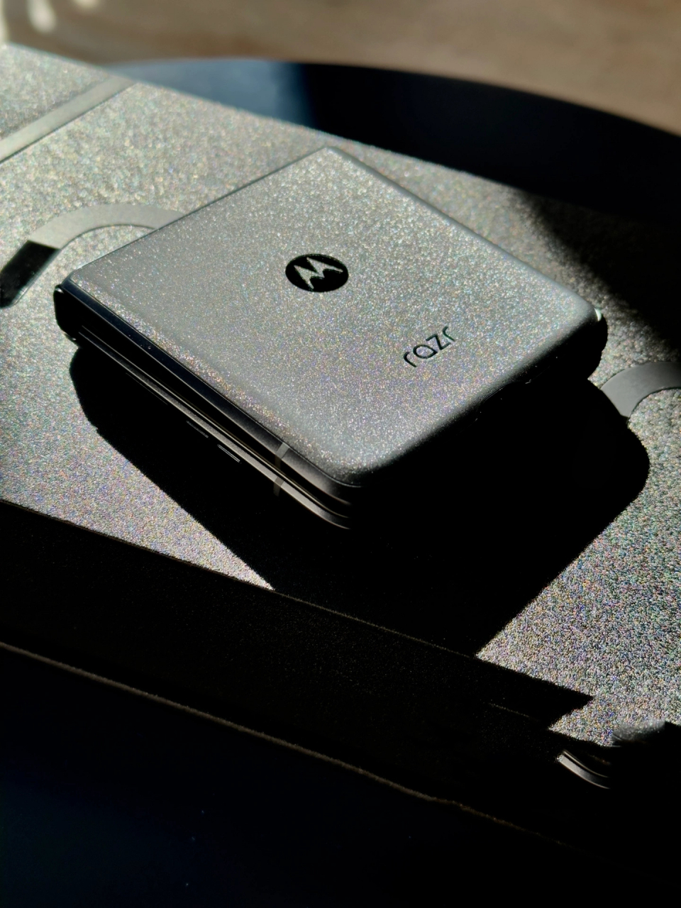 摩托罗拉 razr 2022 使用一周感受 razr 2022,一款上镜比真机更好看的