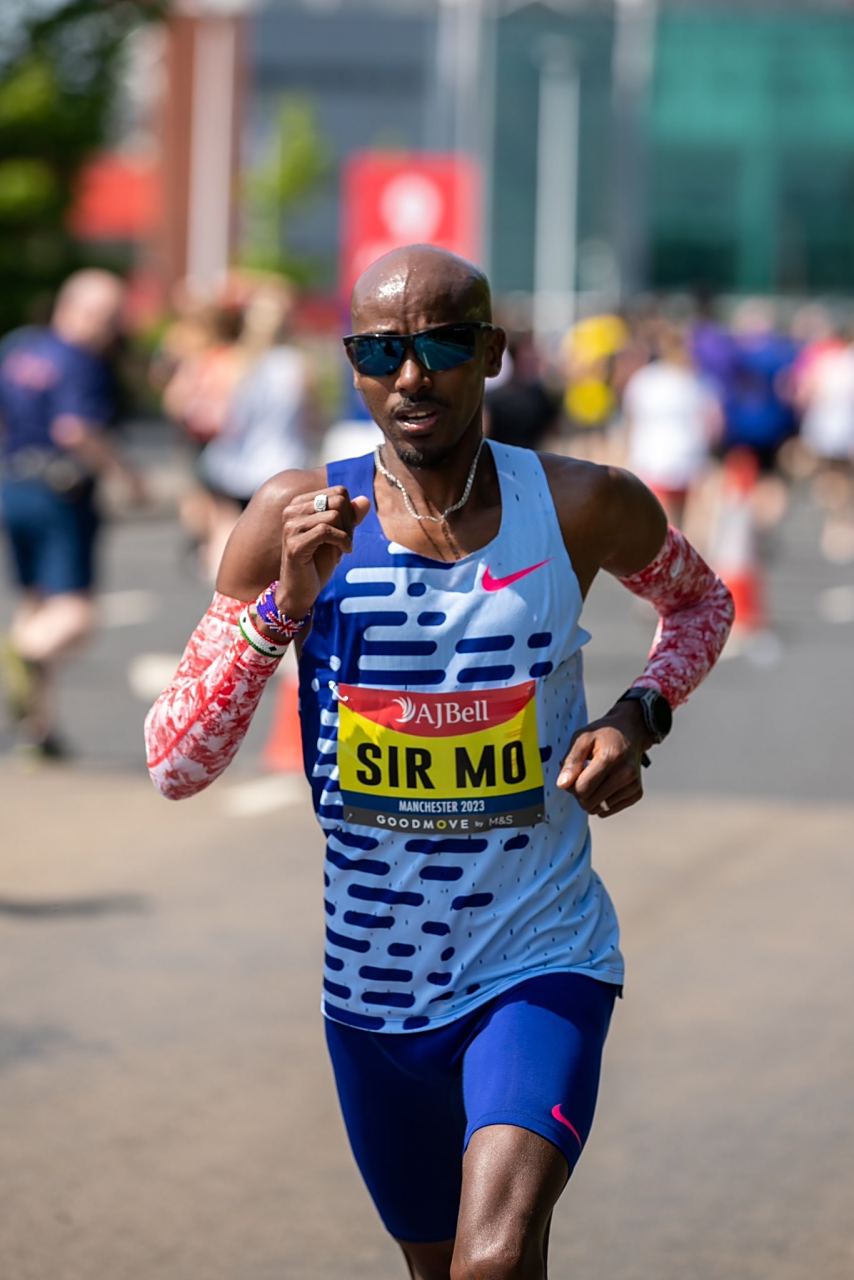 晚上,莫法拉赫以29分11秒的成绩完成了大曼彻斯特跑(great manchester