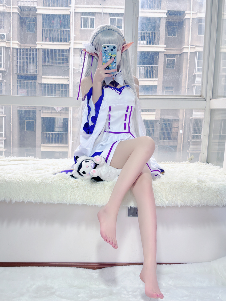 从零开始的异世界生活 艾米莉亚cos 这个头发跟耳朵好好看好喜欢