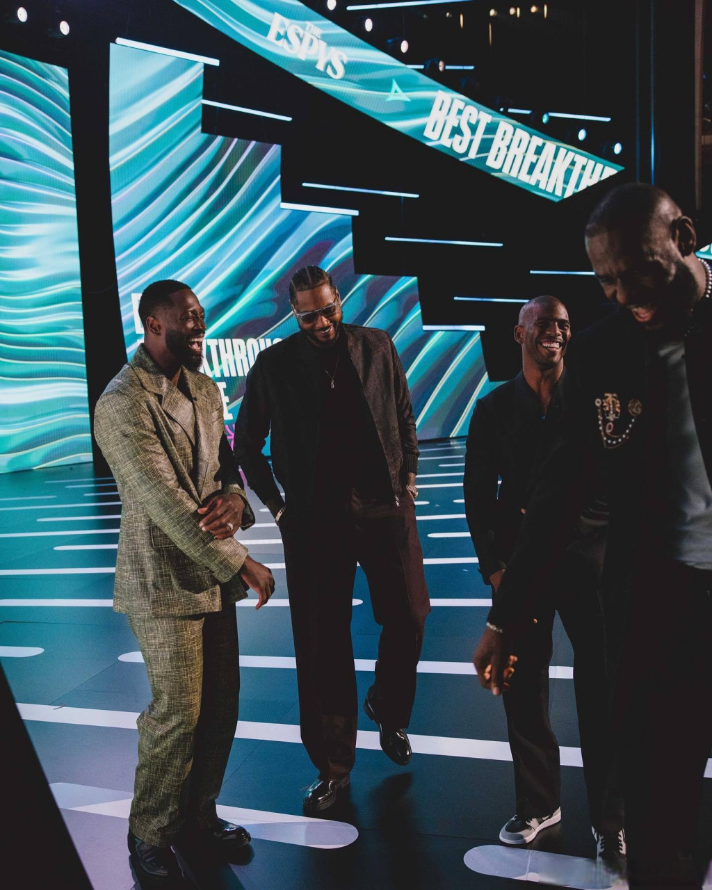 nba#风尘四侠气质拉满,这就是21世纪最强的团队组织!