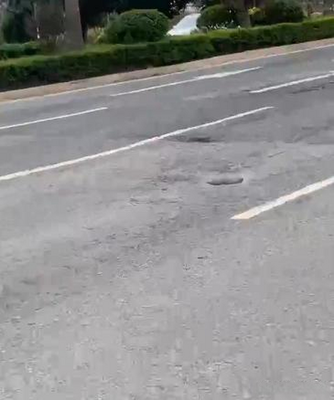 网友"范范先生"吐槽:莆田市城港大道到底什么时候能够修好?