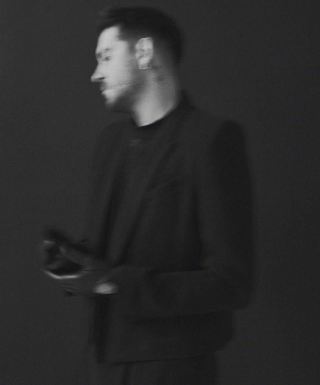 说唱歌手 g-eazy 最新写真组图一览:  g-eazy