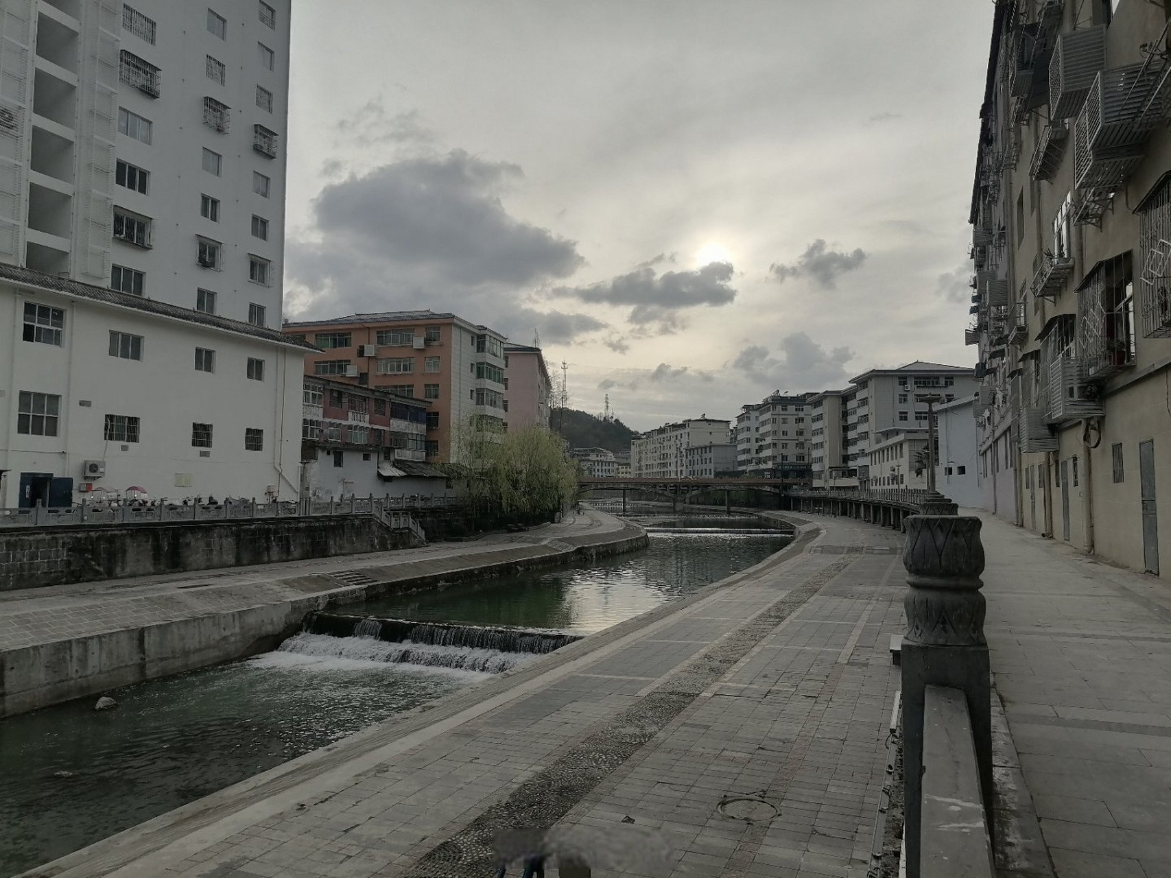 康县马拉松 这里是康县燕子河