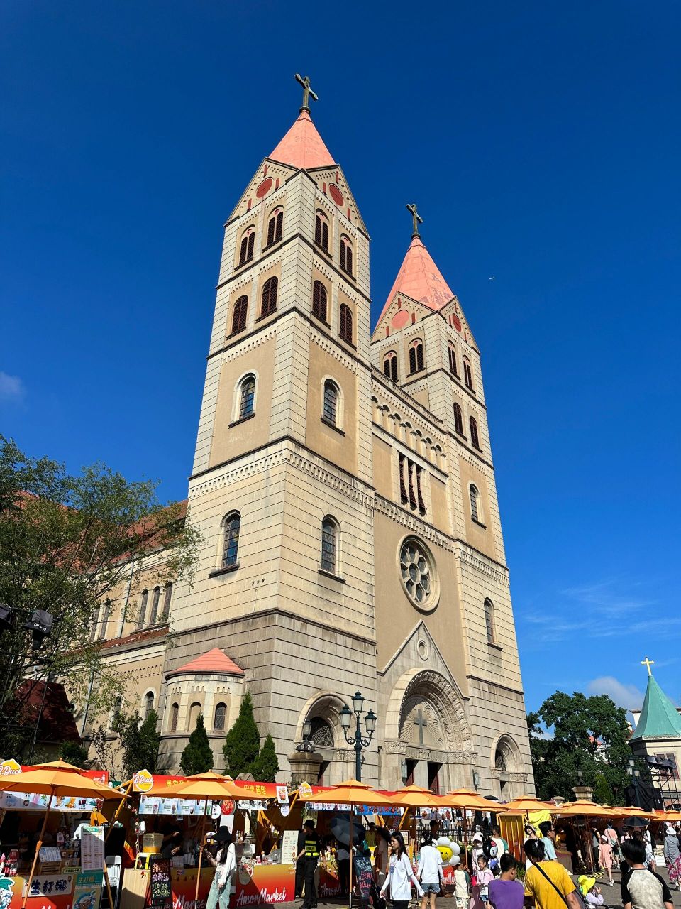 青岛圣弥厄尔大教堂7615