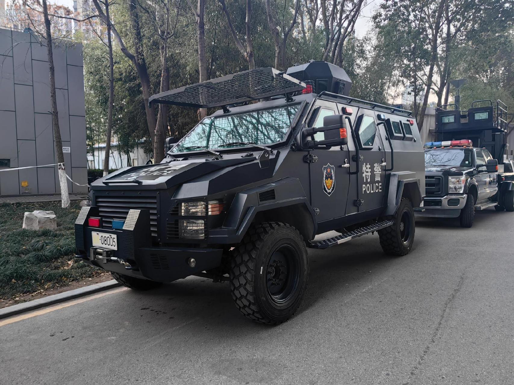 南京特警,f350狙击平台车少见,攀登车装甲车特警标配