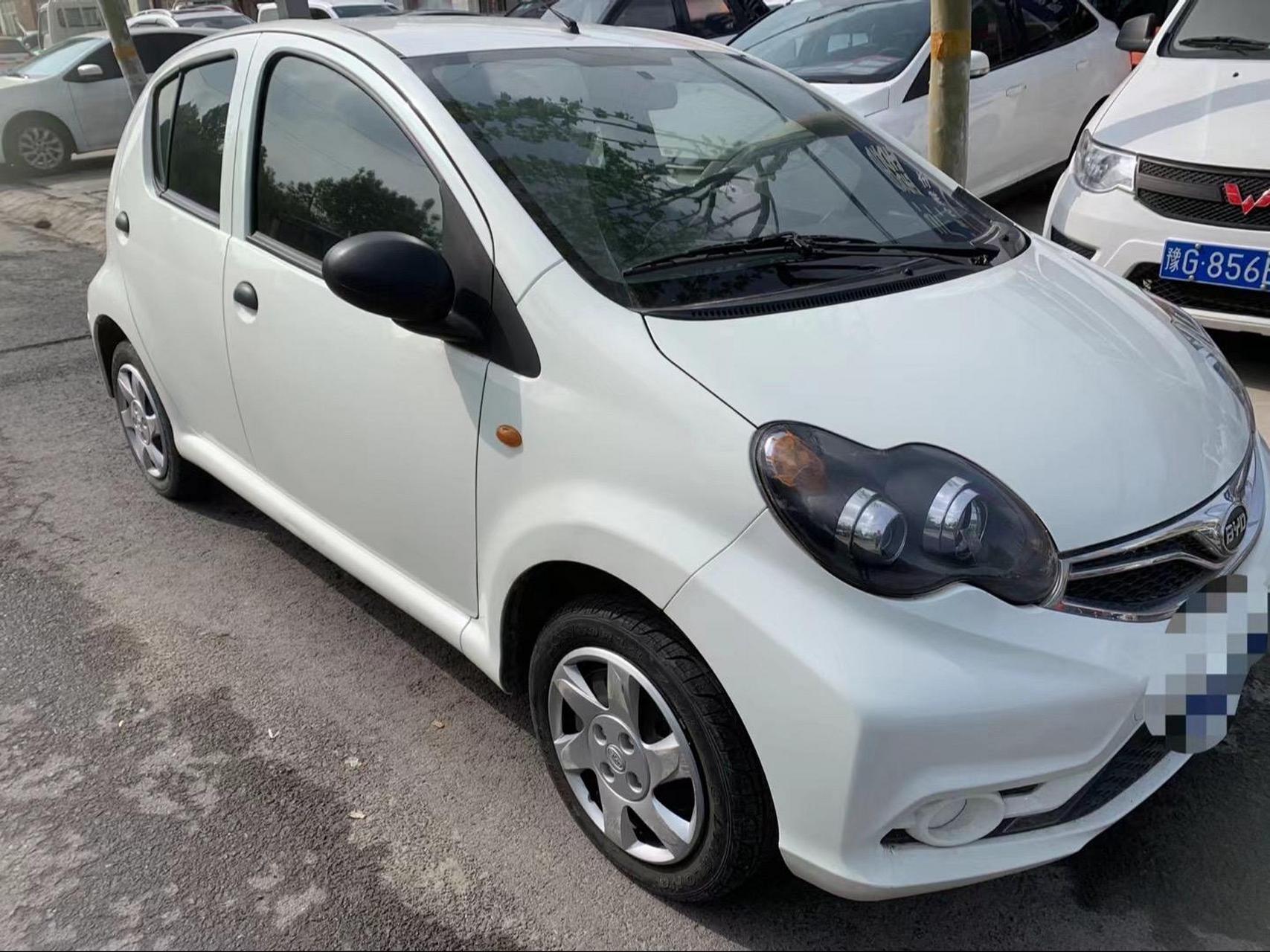 新到一台2016年比亚迪f0个人一手车,一万4千公里保证实表,  1.