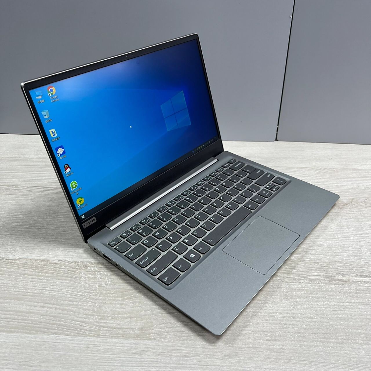 联想小新潮7000-13 i5-8250u处理器    8g内存77256g固态 /mx150/2g