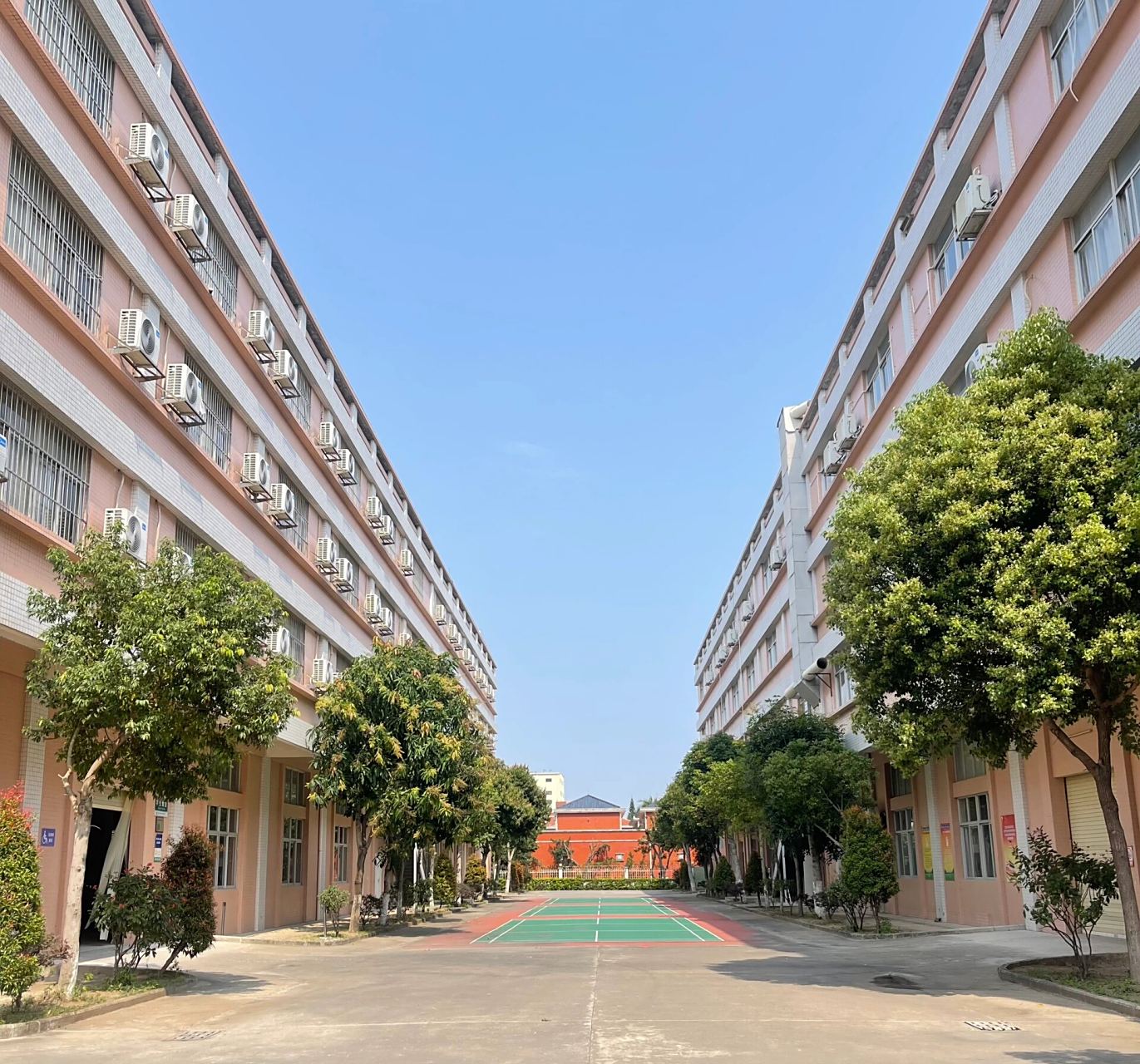 汕头公办中专补录 汕头市礐光职业技术学校 是教育局设立的公办院校