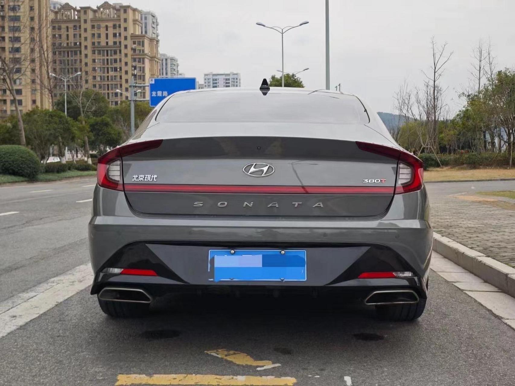 新款现代索纳塔十索十!2.