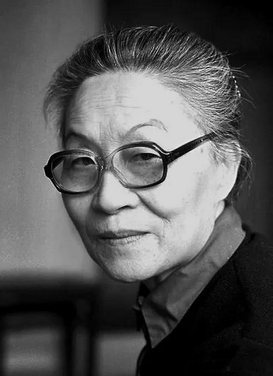 杨绛先生是一位伟大的文化名人,她的所作所为和语言表达都值得我们