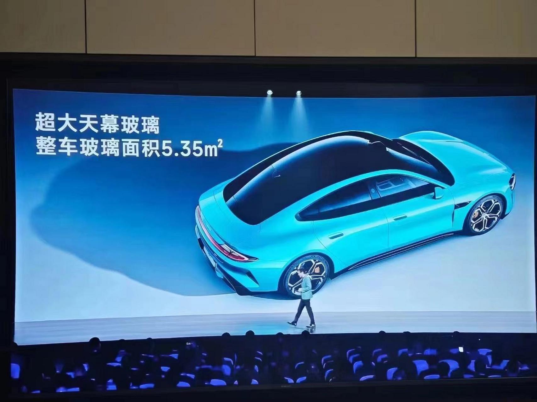 小米su7,全车福耀玻璃,前挡天窗高大上.