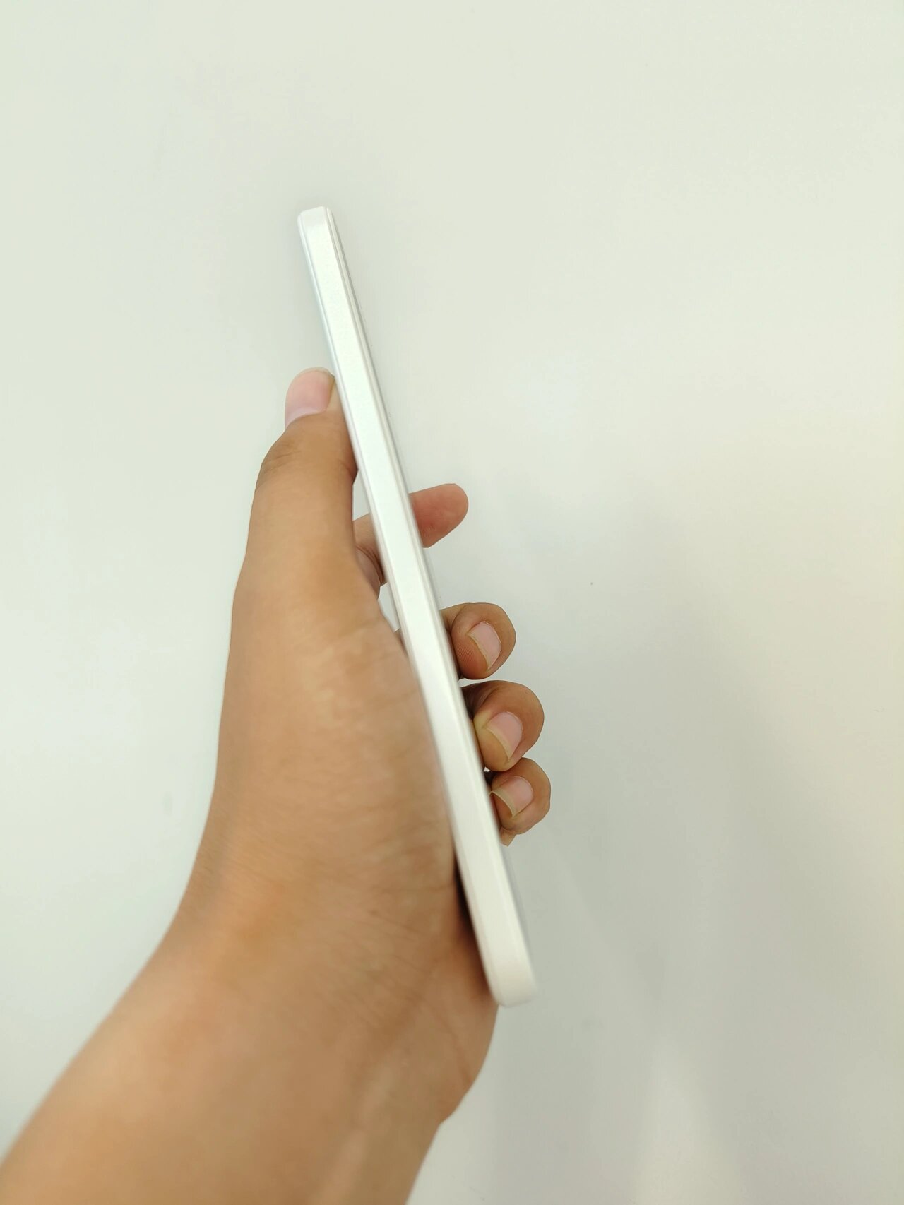 白色面板的手机还有市场吗,魅族18x