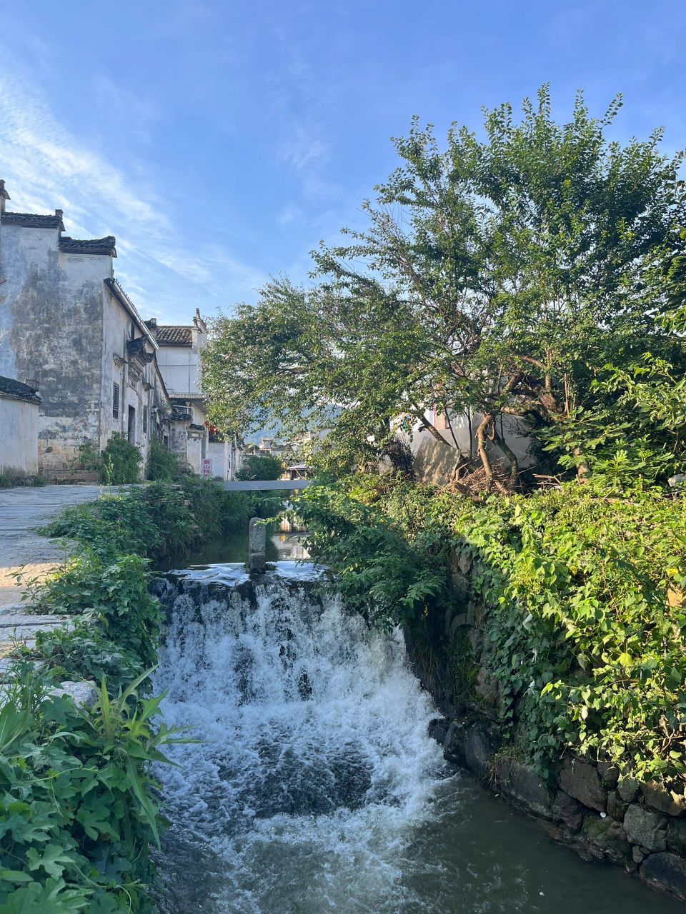 传统古村落 安徽黟县屏山村 一个很有生活气息的徽州古村落,安徽黟县