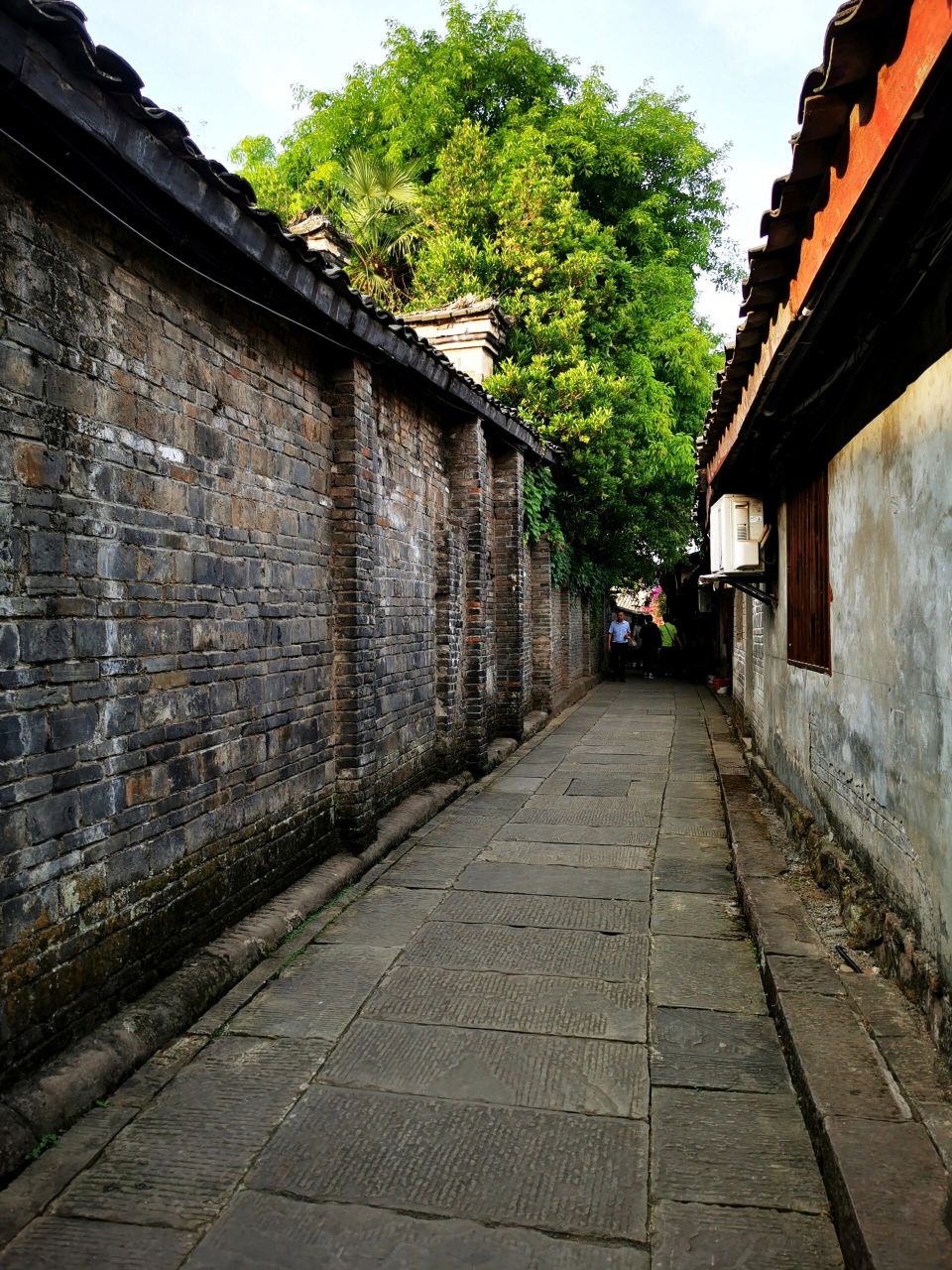 李庄 | 席子巷 7515李庄古镇的18条街巷纵横其间,道路均是由条形