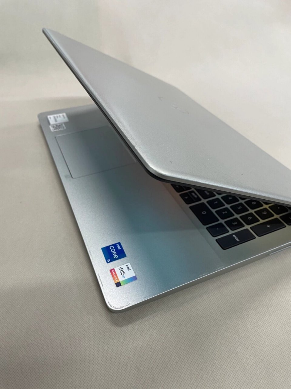 精品戴尔笔记本电脑 英特尔i5-1135g7第十一代处理器 16g运行内存