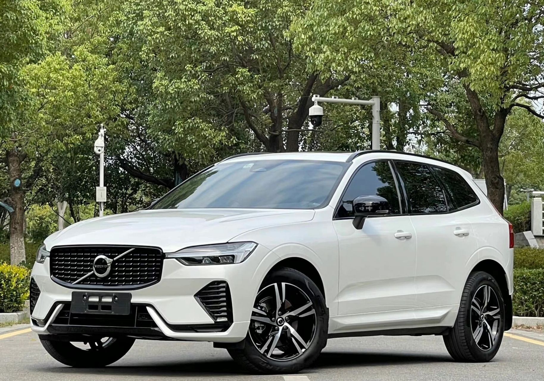 沃尔沃xc60 智远运动版 车型信息: 2022款 xc60智远运动版 新车售价