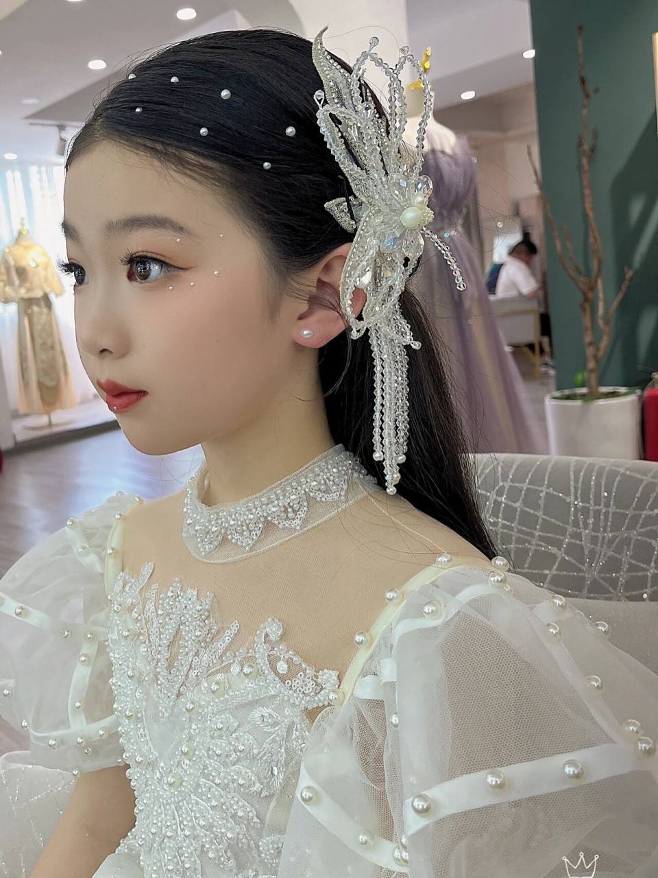 小主持人妆 小主持人妆