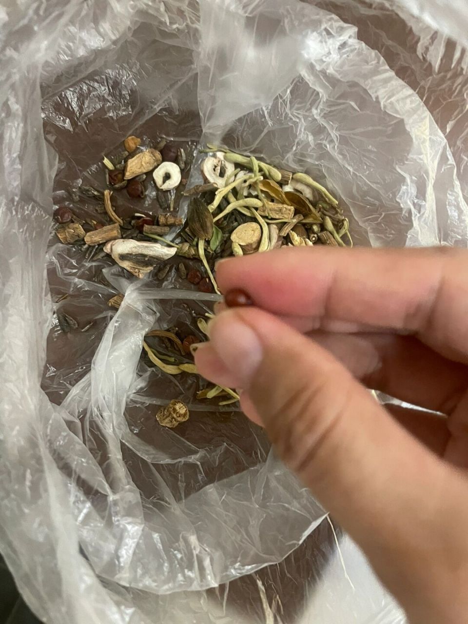 搞笑:药店抓药让捣下种子,居然让我自己捣 中药调剂的要求"逢子必捣"