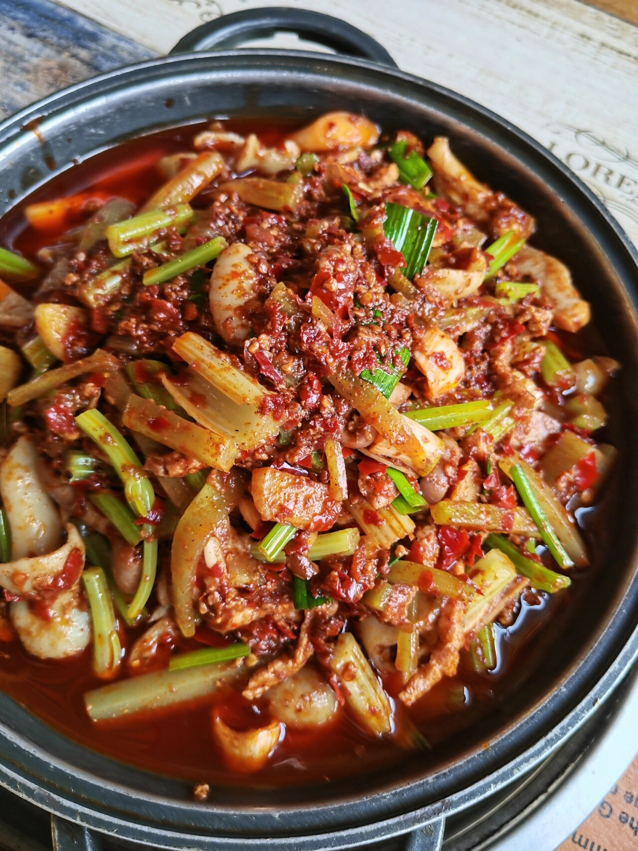 都匀杨肥肠的虾酸牛肉