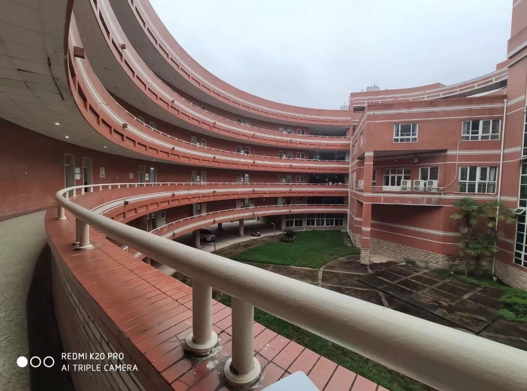 有关于西南石油大学南充校区 吐槽仅供参考现19级大三94有关于寝室.