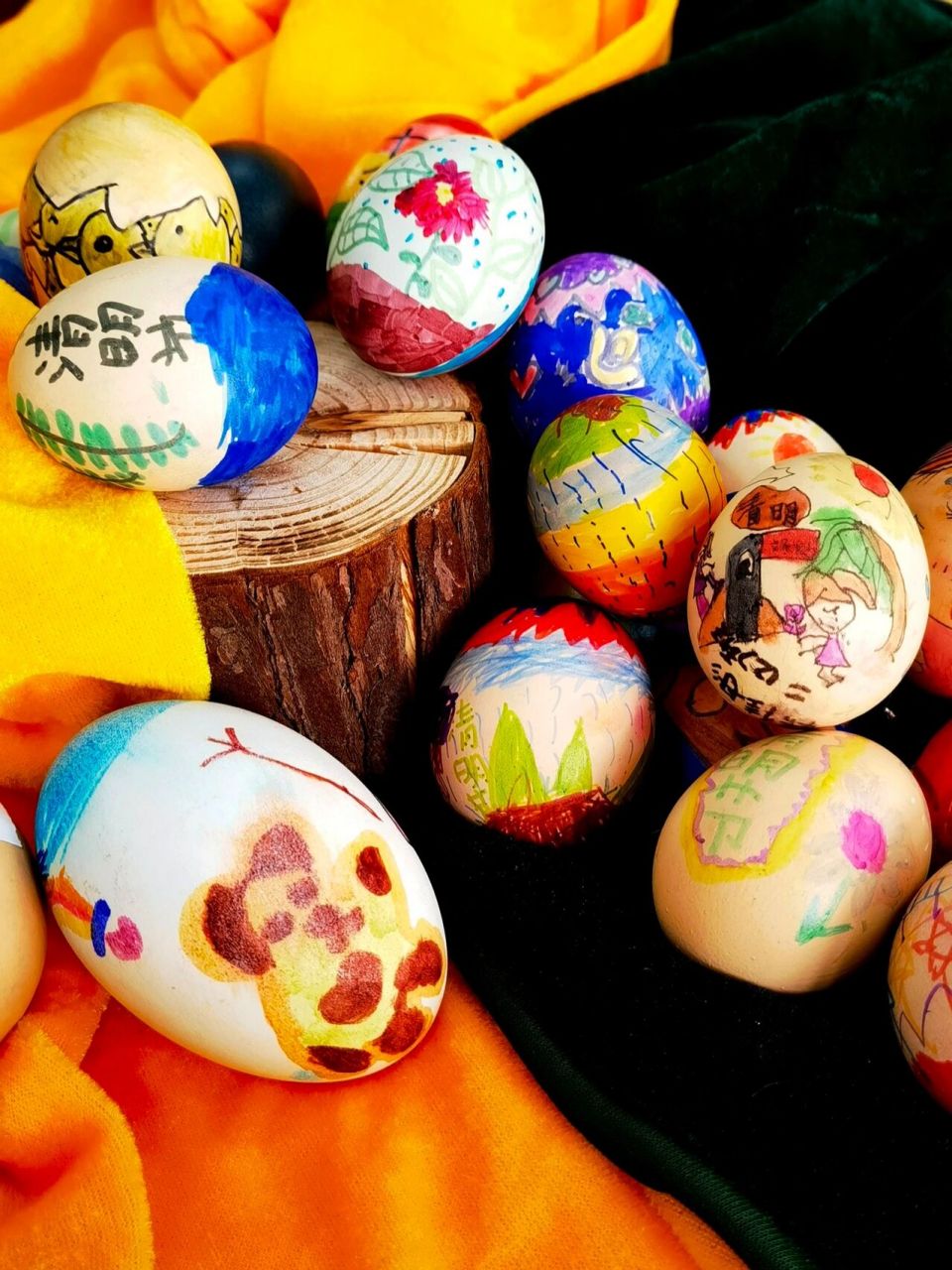 清明系列活动——画彩蛋 关于大张旗鼓的学校活动: 清明节蛋大致分为