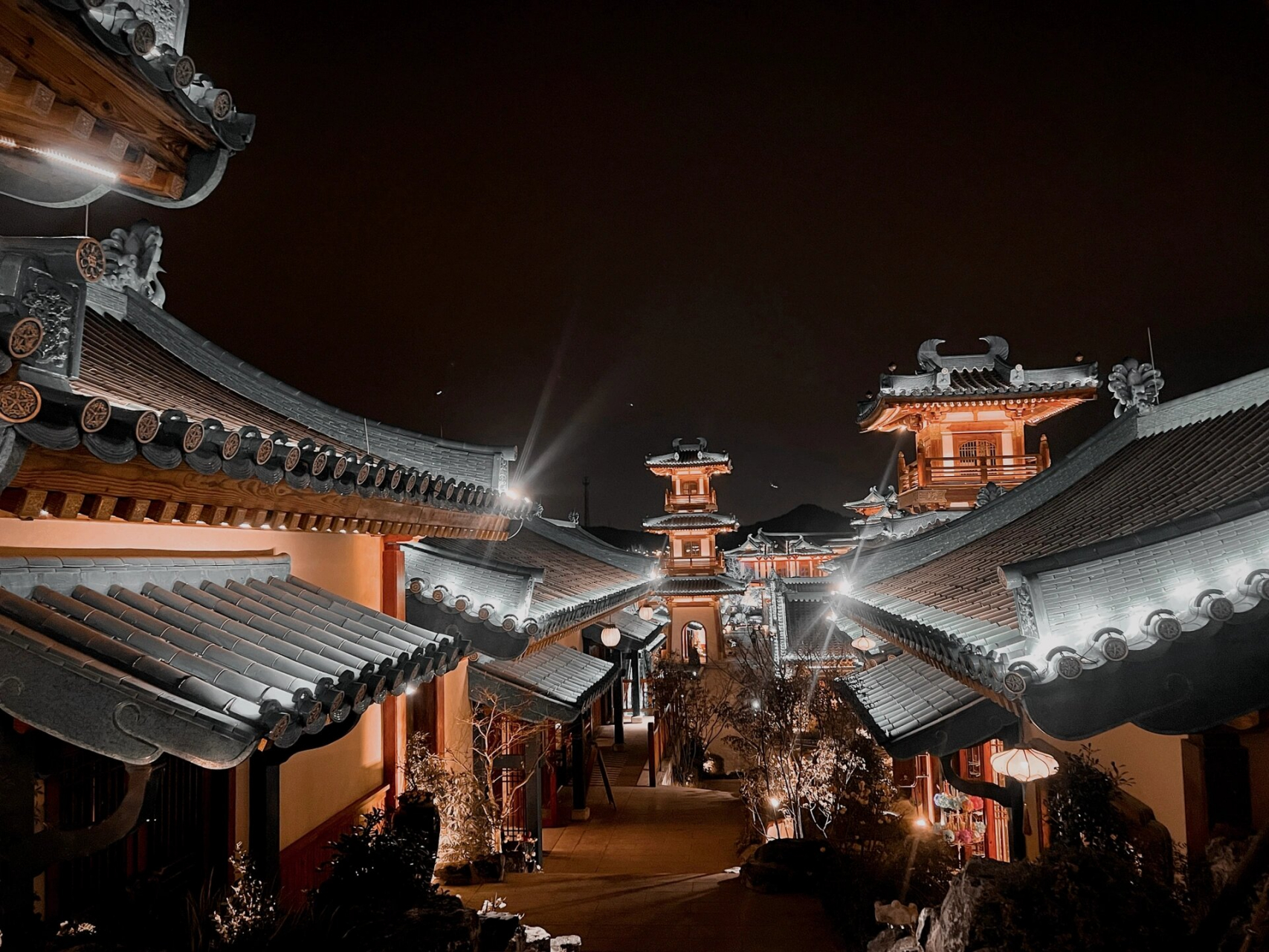 灯火辉煌,梦回金陵.夜晚的金陵小城比白天美上千倍万倍!