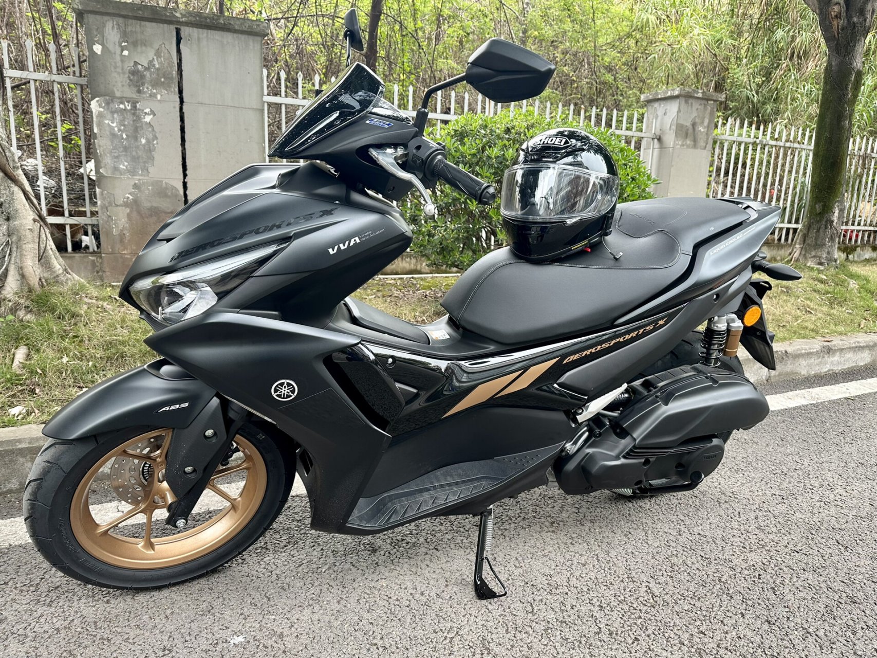 雅马哈nvx155 等待一个半月,终于到了.两万五千八,后轮是鼓刹.