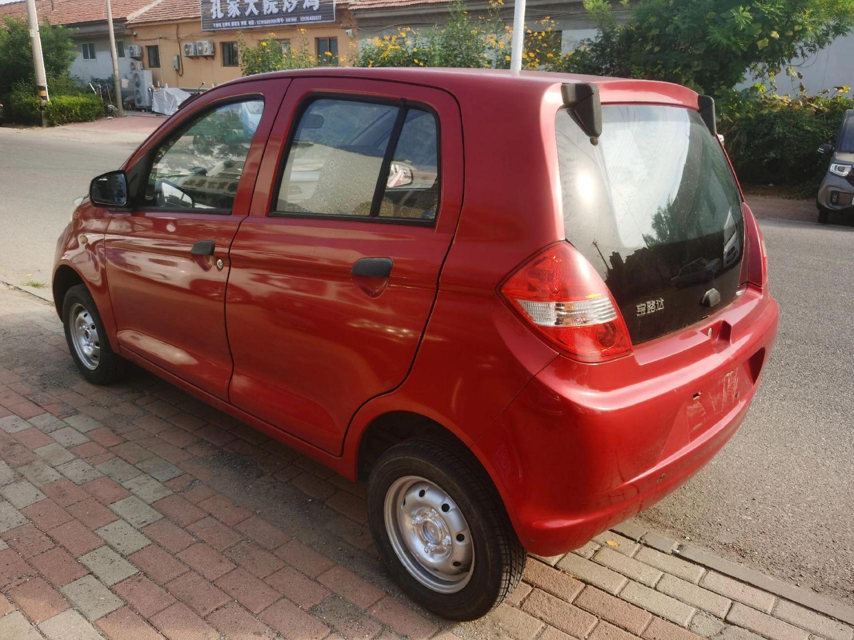 12宝路达四轮电轿:5块100ah电瓶,6kw电机,美女一手,全车原版原漆,四条