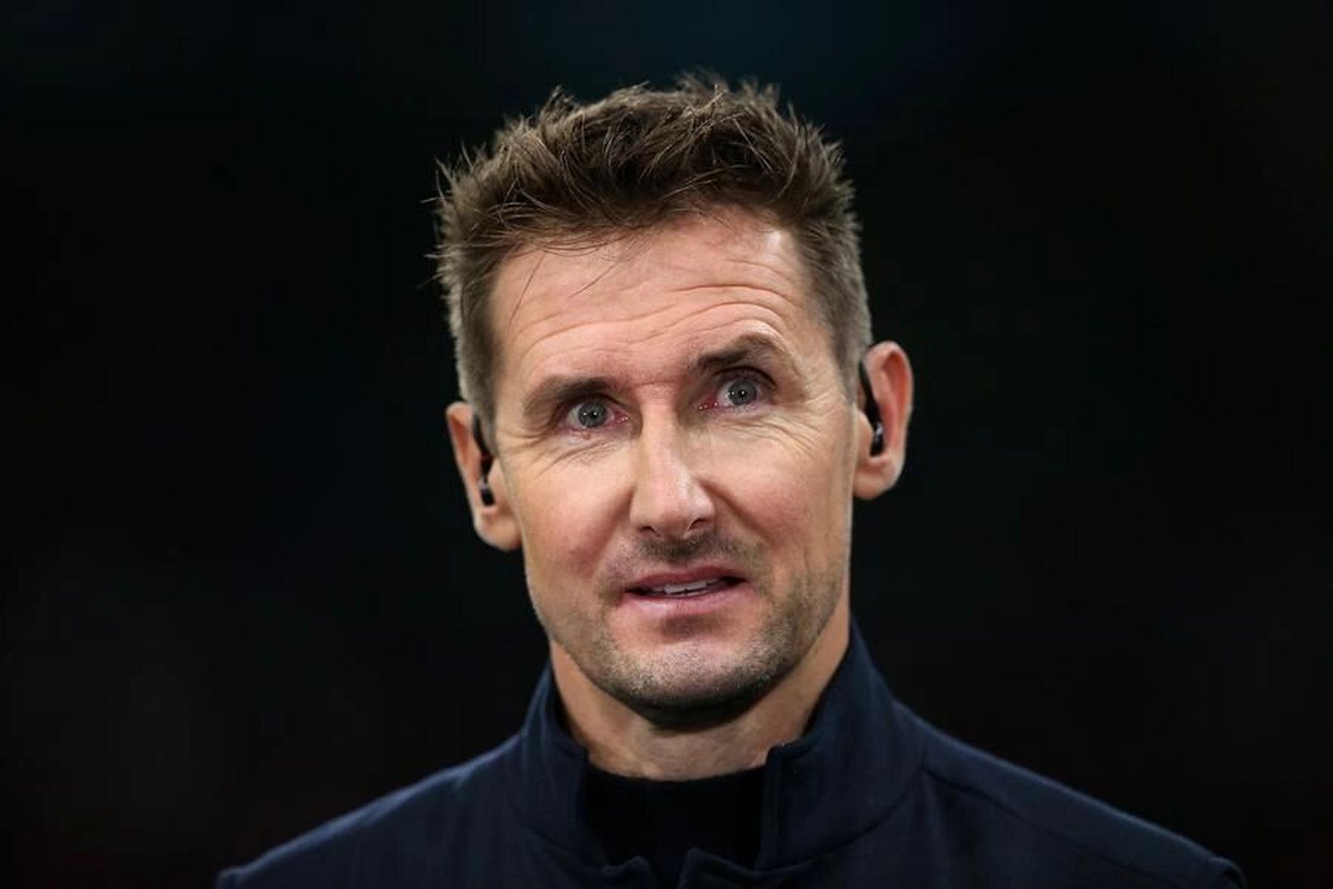 说不清是哪里不对劲 #足球# #拜仁# #拜仁慕尼黑# #欧冠# #克洛泽