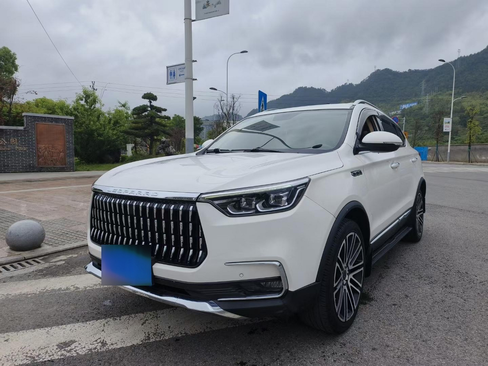 【车辆款型】猎豹迈途 【上牌日期】18年9月 【指  导  价】14.