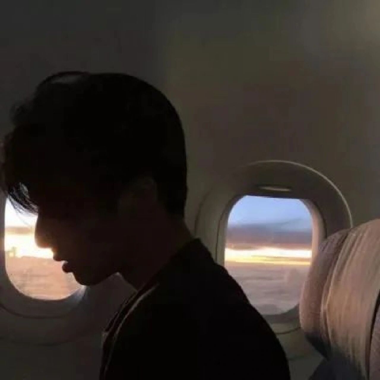 男生头像丨ins高级氛围感真人男生头像