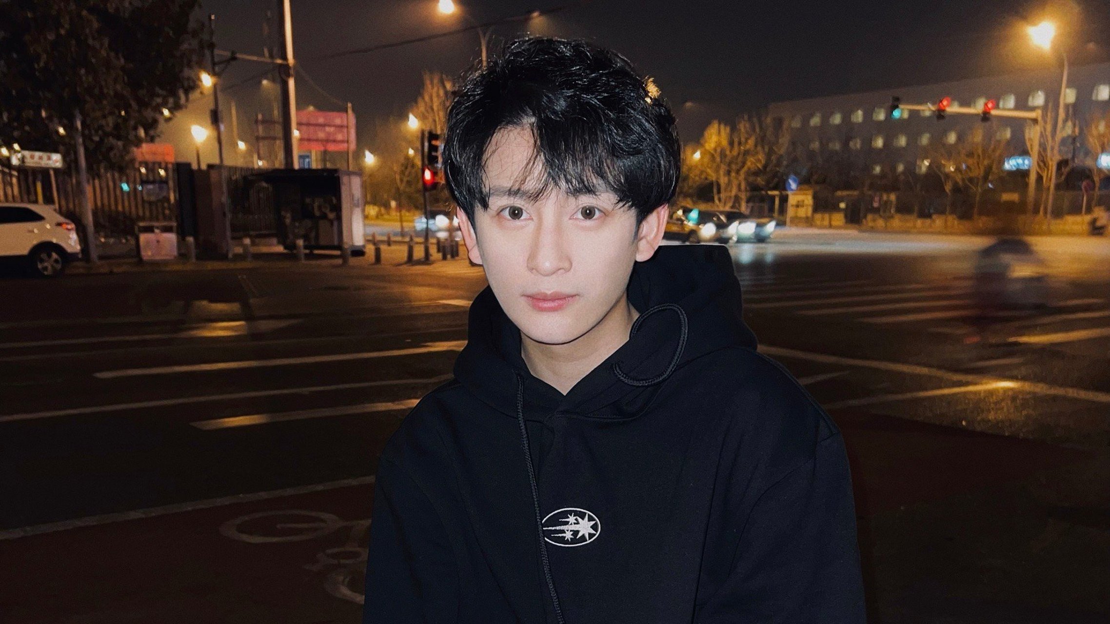 陈斯琪# 上一次拍照还是在上一次