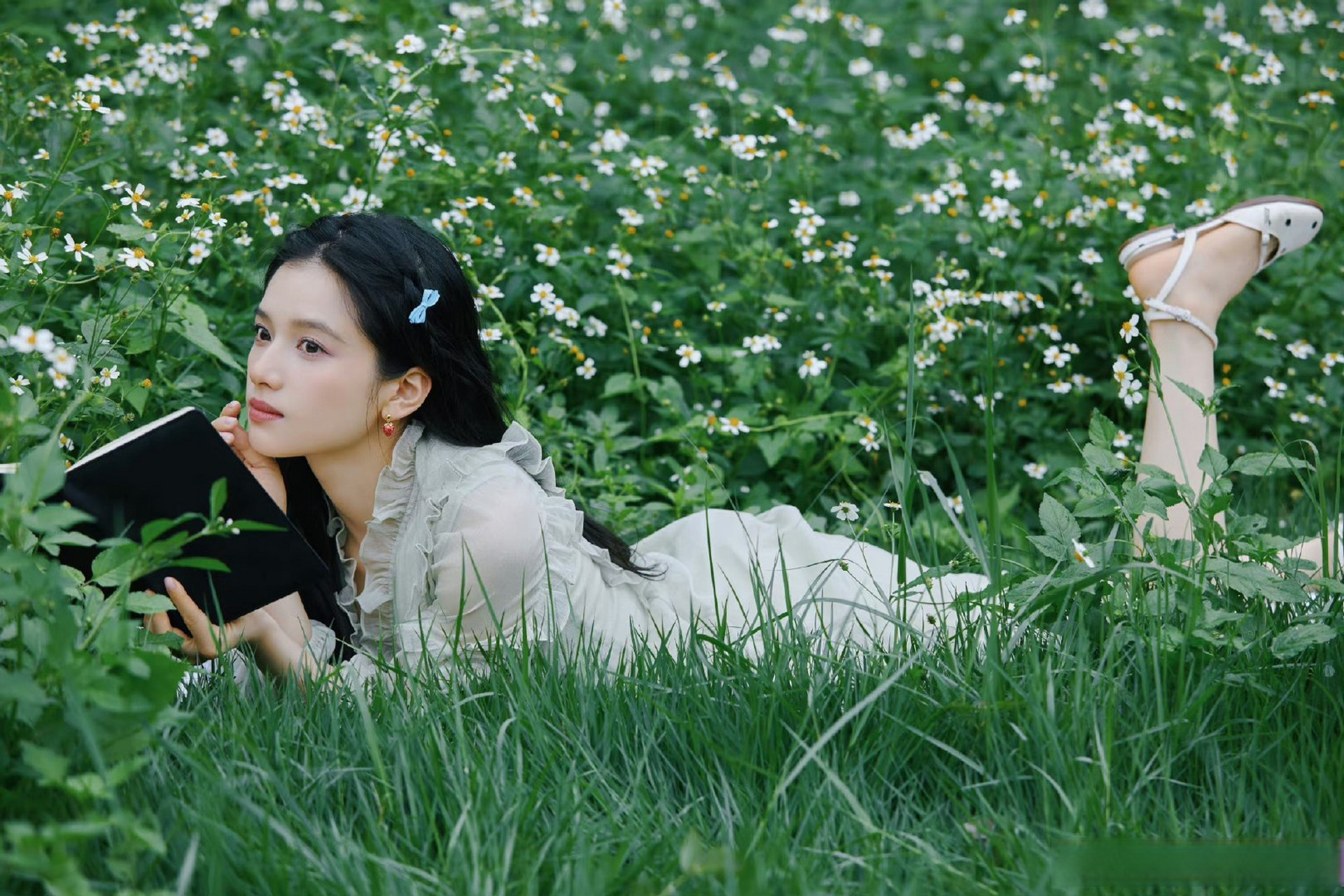 张婧仪喝美式只喝热的##张婧仪牙膏分早晚# 擦,张婧仪真的好可爱只喝