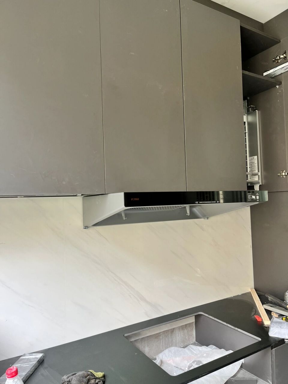 能装出烟机和吊柜齐平效果的都用什么烟机啊 救救孩子吧 #厨房设计