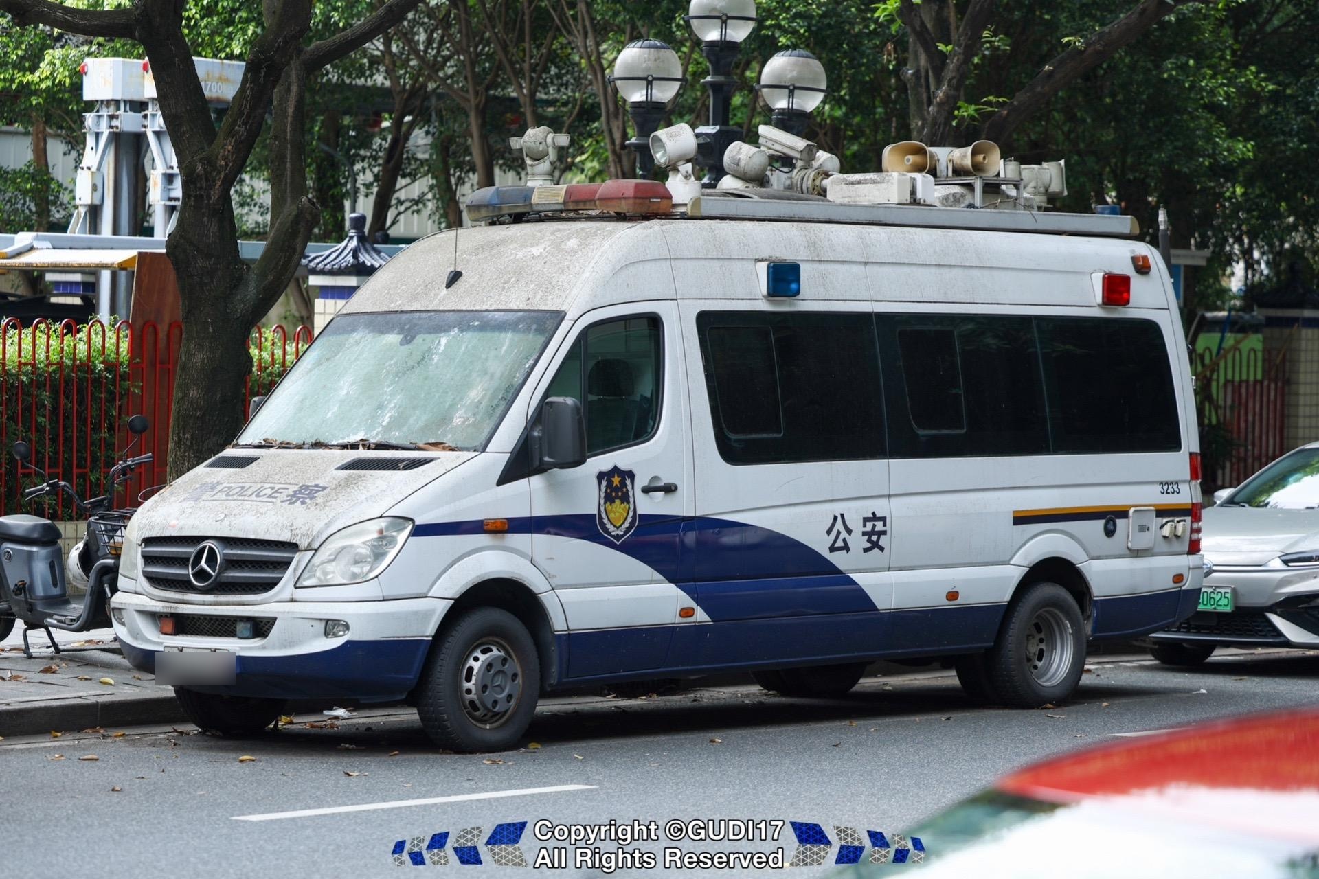 奔驰斯宾特特种警车