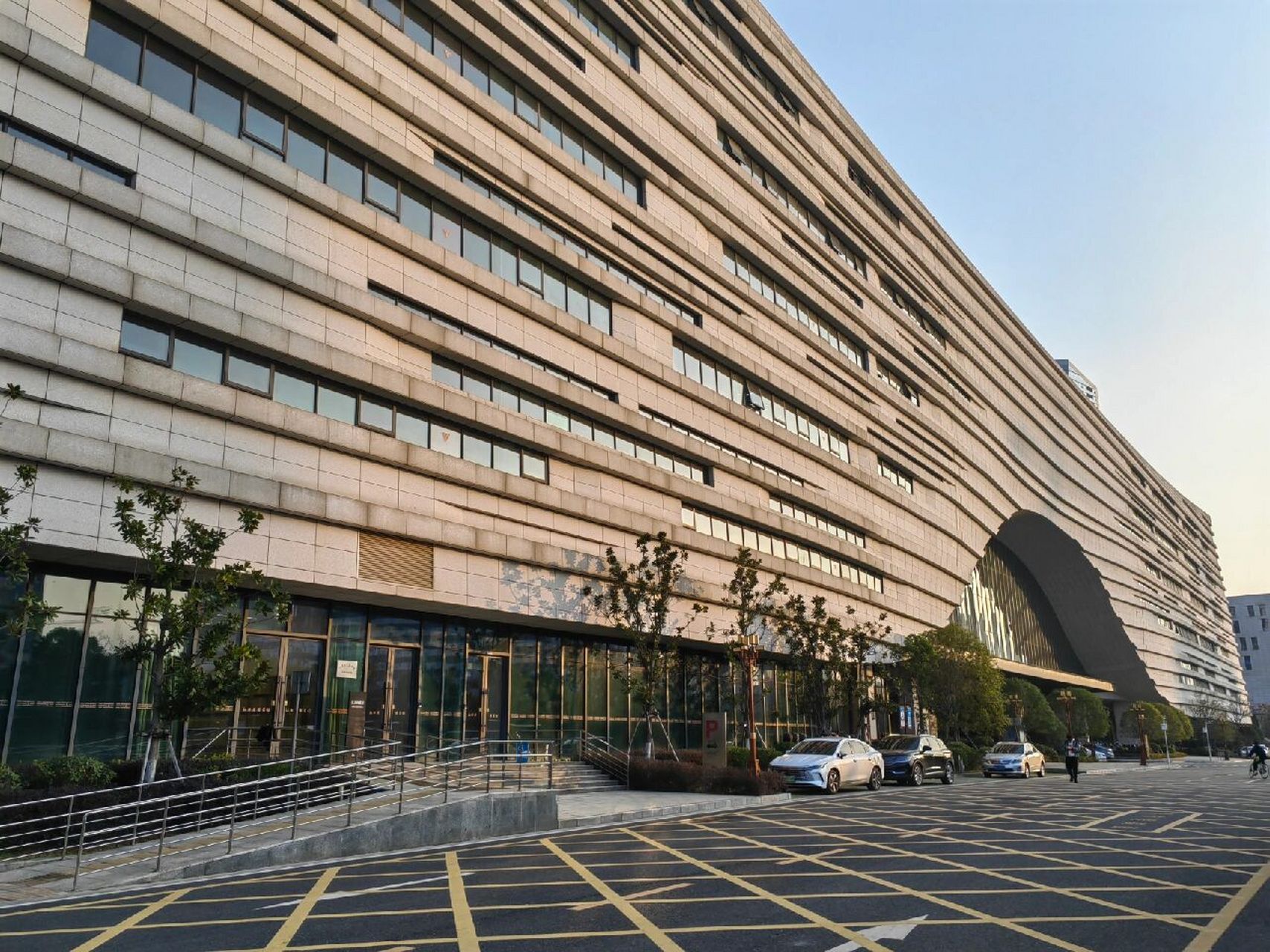 江西省图书馆》睡觉 寻寻觅觅,终于在省图找到最适合午睡的地方了哈哈