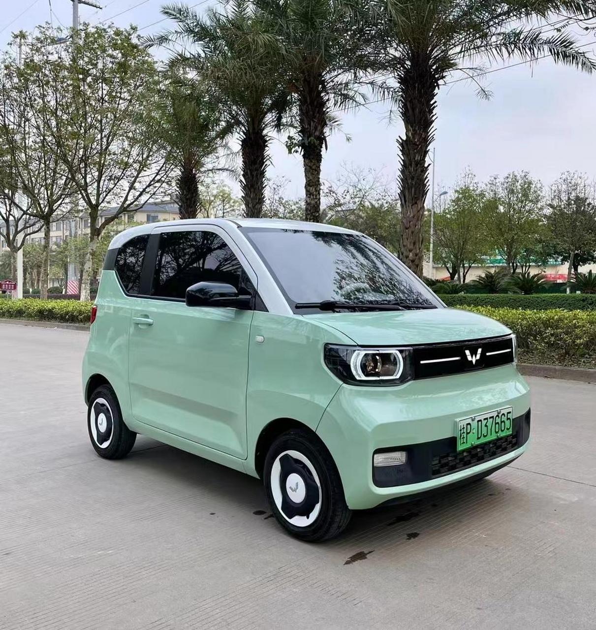 22年9月上牌五菱宏光mini马卡龙臻享款光标,牛油果绿,续航170公里