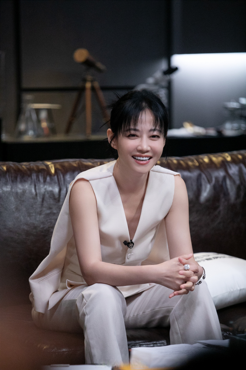 迷雾重重,@谭卓 美丽姐霸气上线