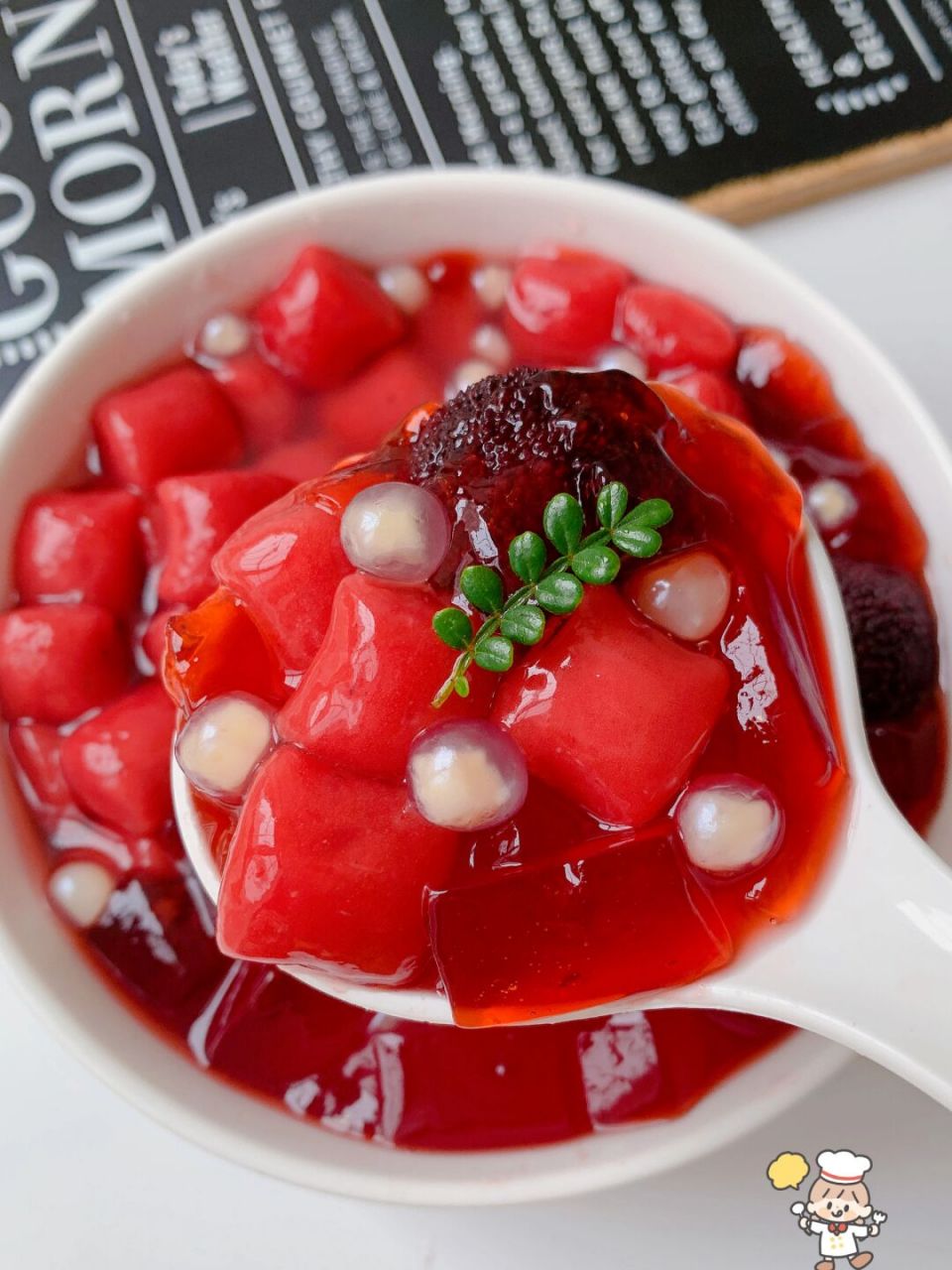 巨好吃~ 今天给大家分享一款夏季小甜品~杨梅冰汤圆.